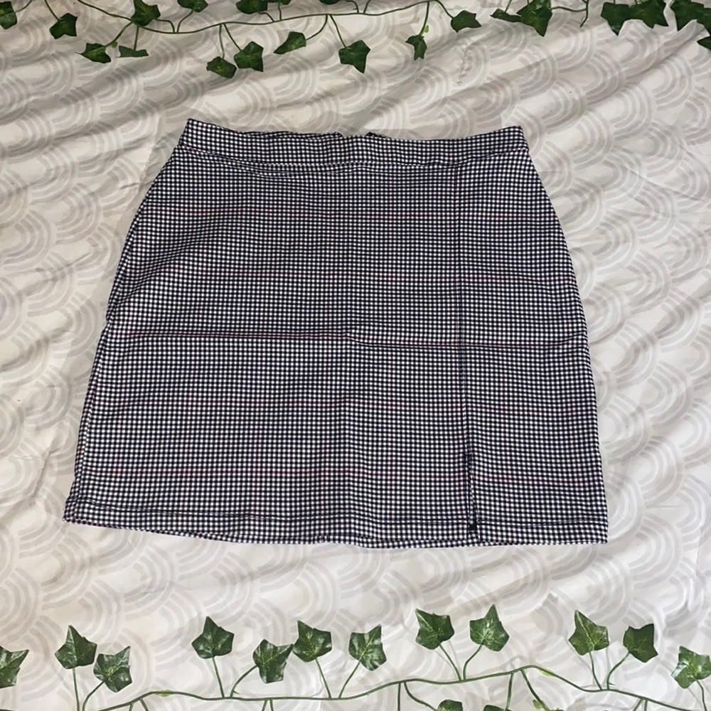 Hollister mini skirt with slit